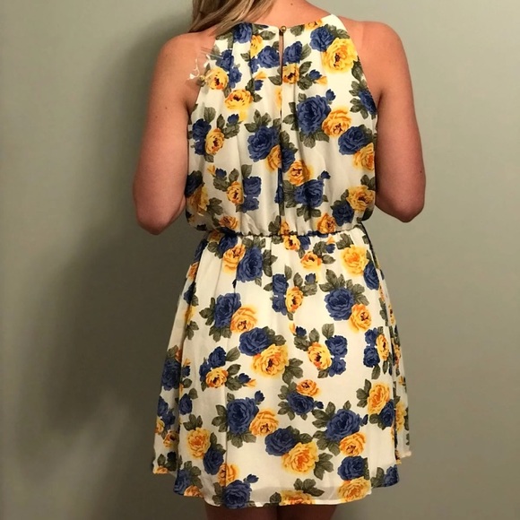 NWOT dress - Picture 2 of 3